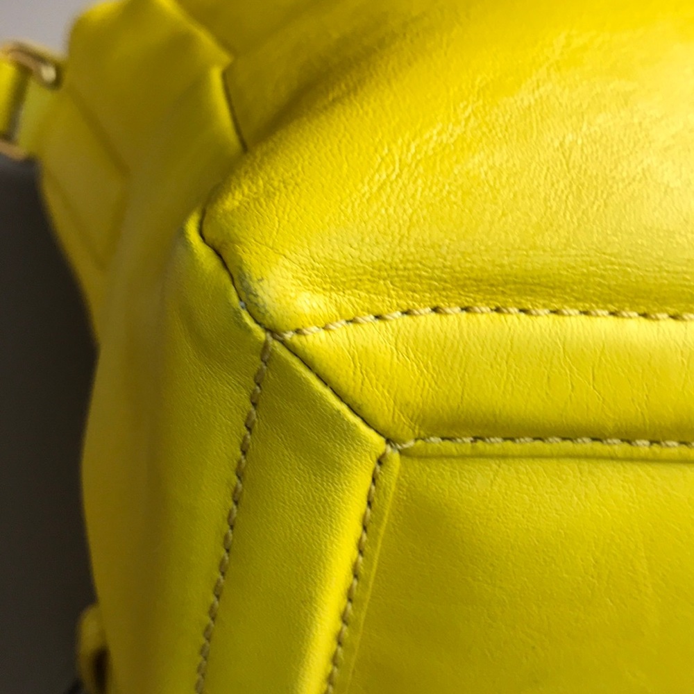 Marc by Marc Jacobs Messenger Bag💥1 hr sale - Picture 4 of 8